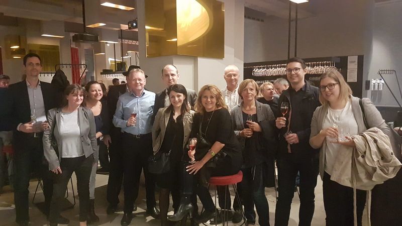 Schaumwein und Champagner-Veranstaltung in Wien - Gruppenfoto