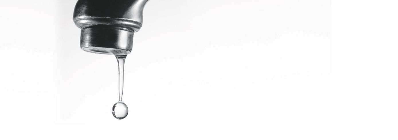 Ein tropfender Wasserhahn