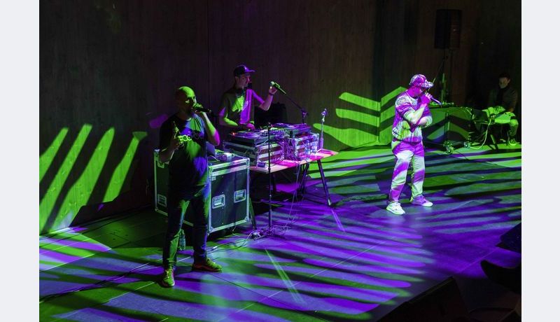 Performance by Texta